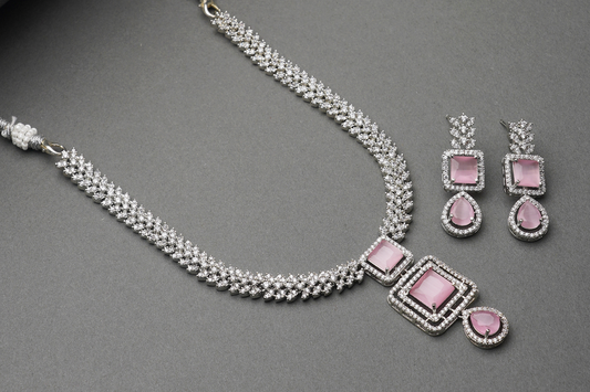 Sparkle Like a Pro: Insider Tips for Styling Your Diamond Necklace