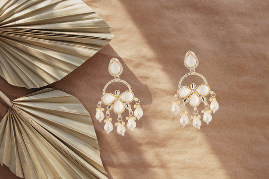 Shell Earrings Are In – Here's How to Wear Them Like A Pro