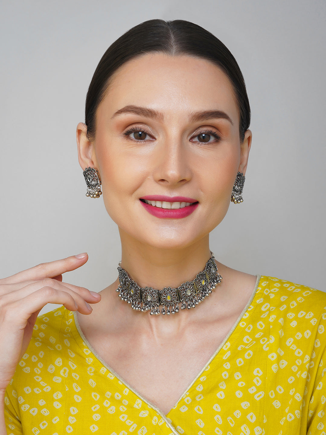 oxidised silver choker set model front view