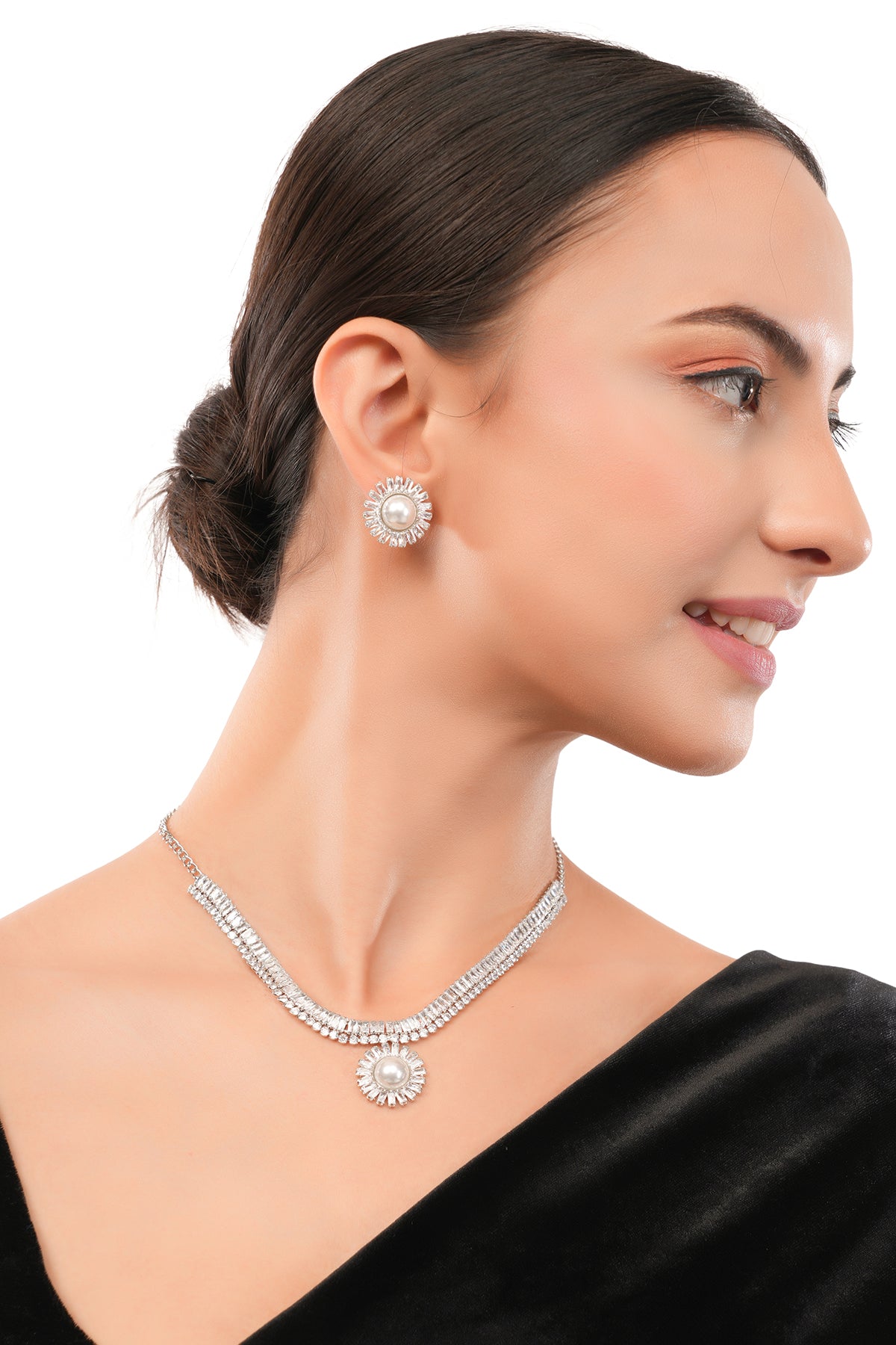 Clustertrend Silver Diamond Round Pendant Chain Necklace With Stud Earrings