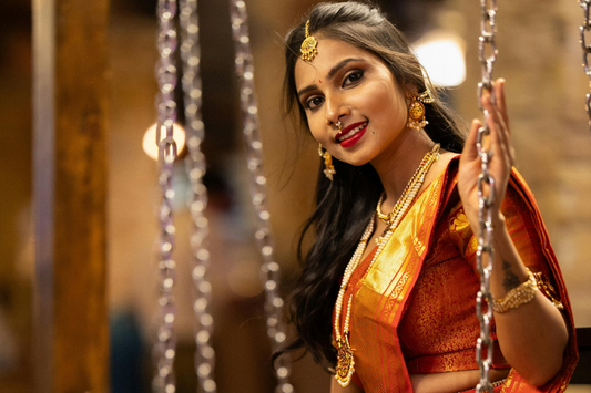 The Art of Accessorizing: Must-Have Jewellery Pieces for a Red Saree Look