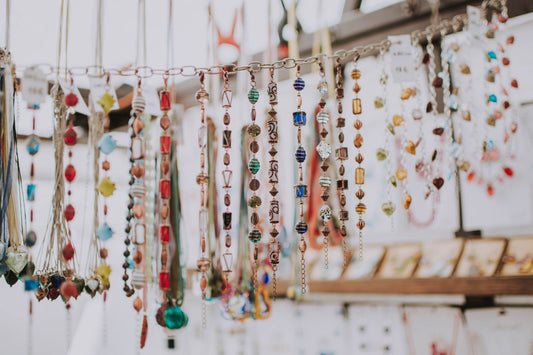 From Casual to Chic: Transform Your Look with Stunning Bracelets