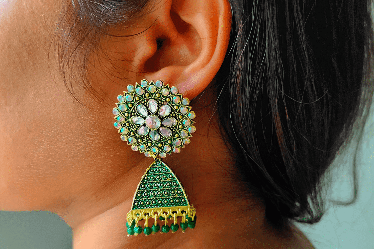 Unveiling the Allure: A Comprehensive Guide to Jhumka Earrings – Clustertrend