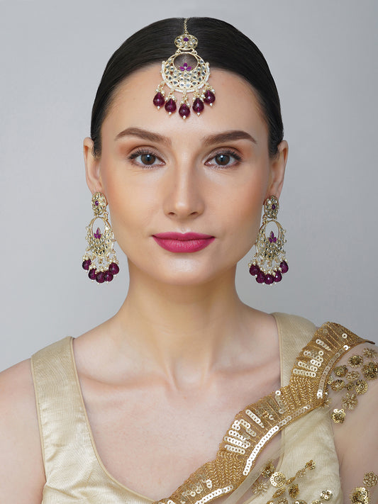 purple earring and maang tikka model front view