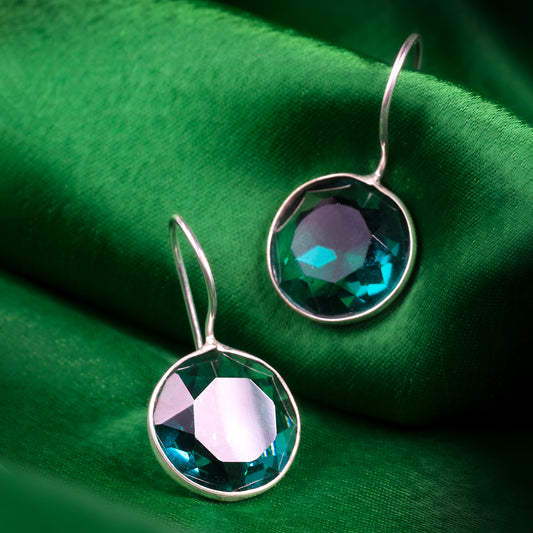 Silverplated Oval Shape Emerald Crystal Stone Fashion Drop Earring